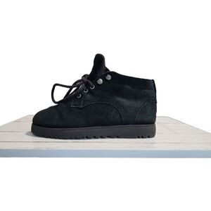 Womens UGG Neumel Black sz 5